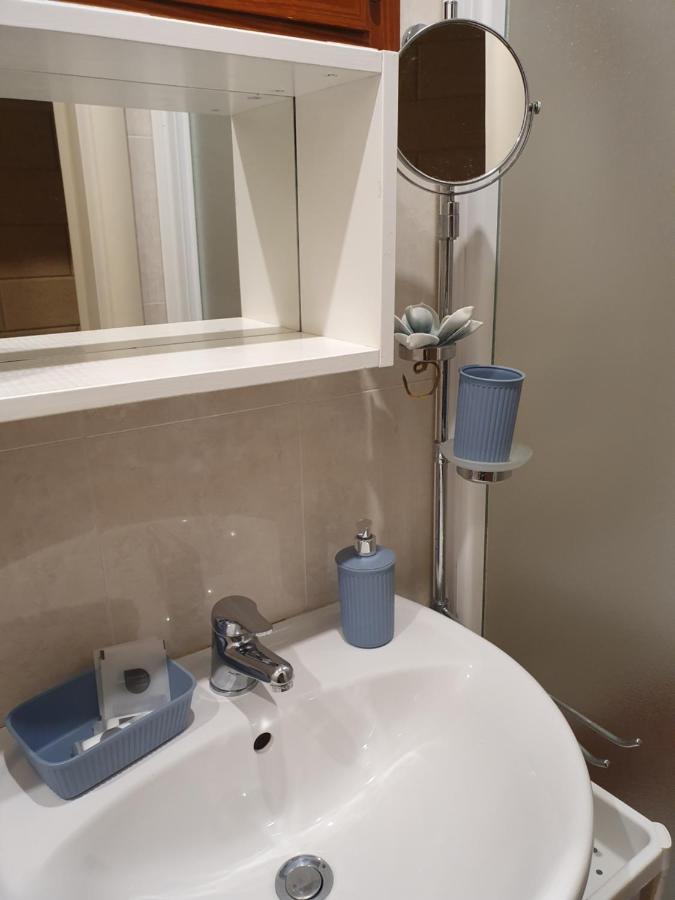 La Dimora Di Don Vito - Appartamento Confortevole Bari Exterior foto