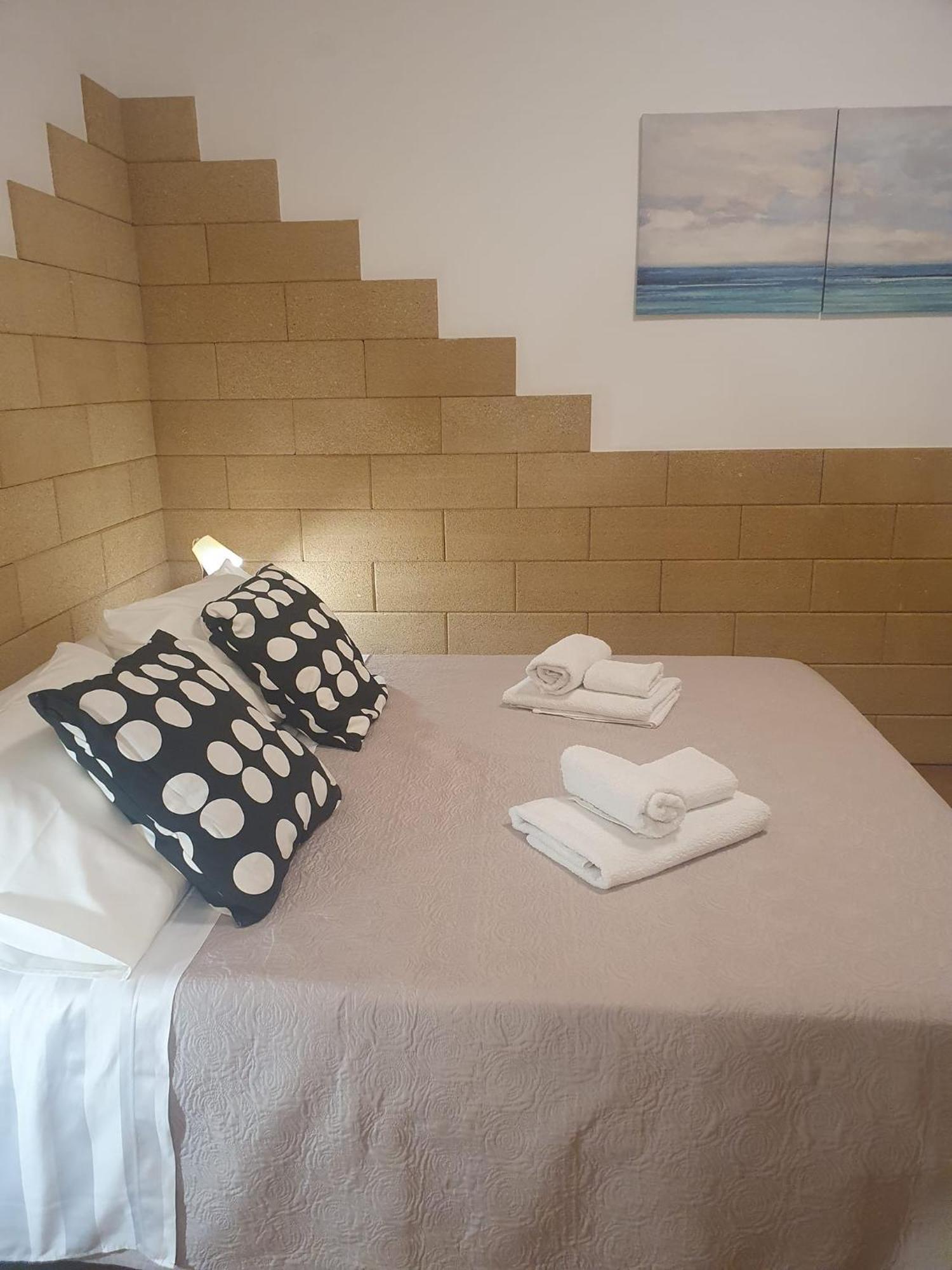 La Dimora Di Don Vito - Appartamento Confortevole Bari Exterior foto