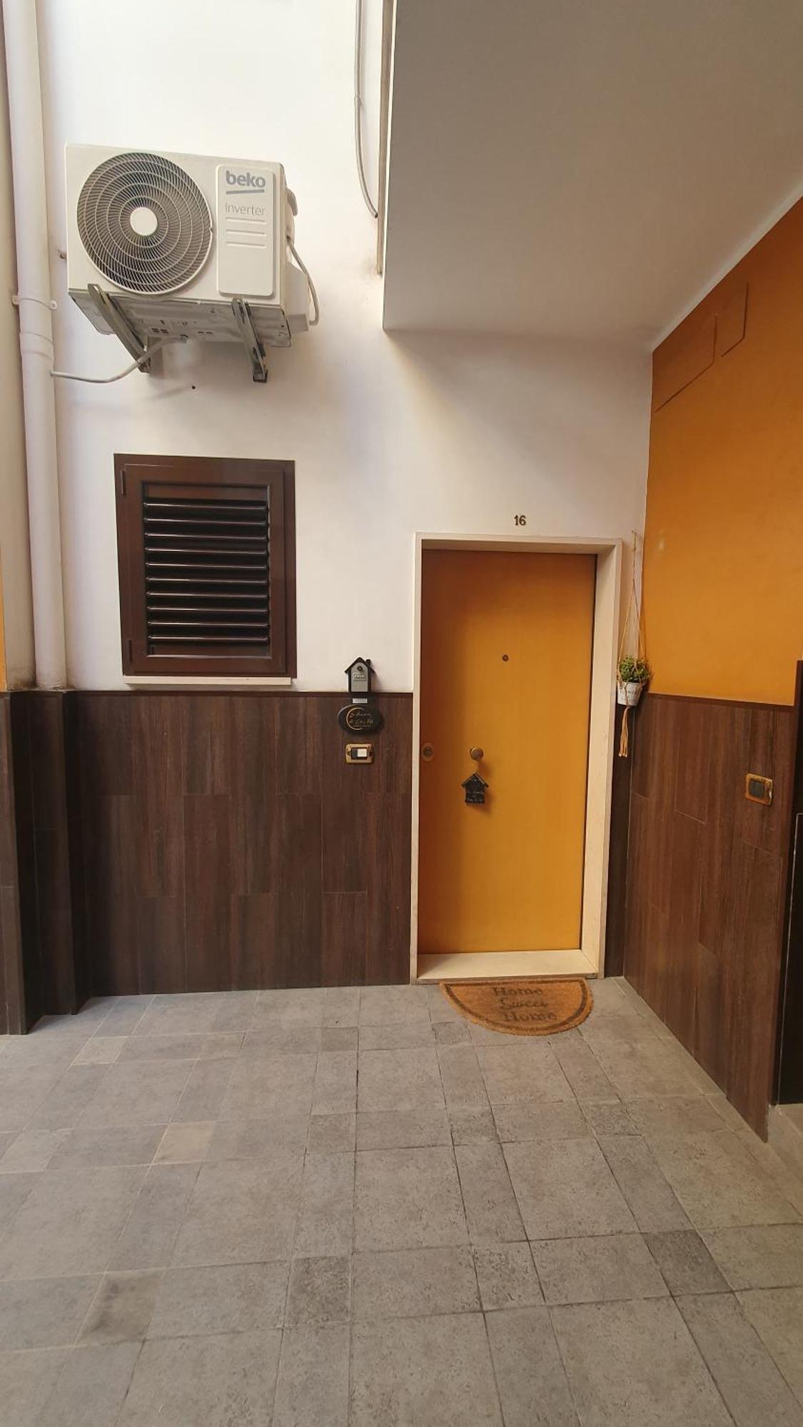 La Dimora Di Don Vito - Appartamento Confortevole Bari Exterior foto