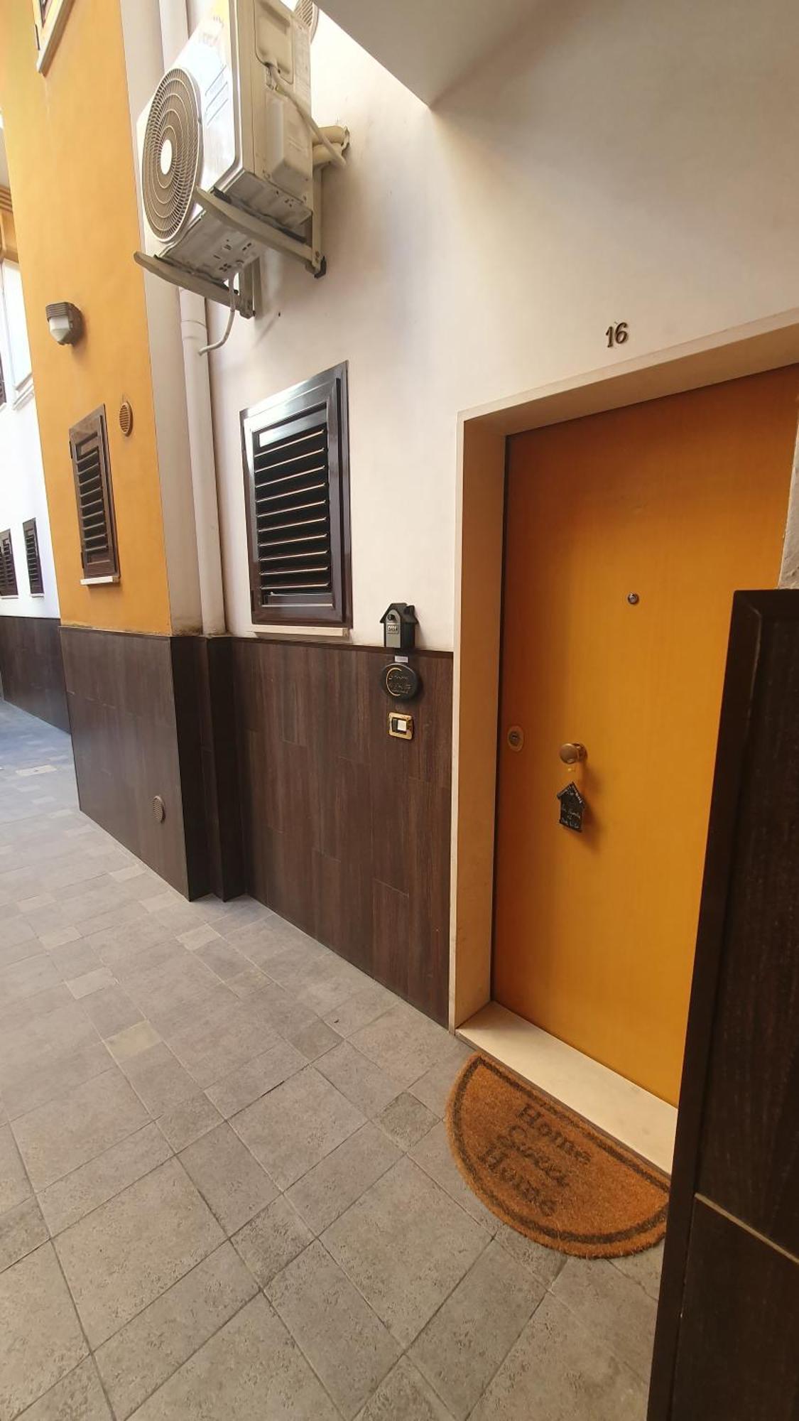 La Dimora Di Don Vito - Appartamento Confortevole Bari Exterior foto