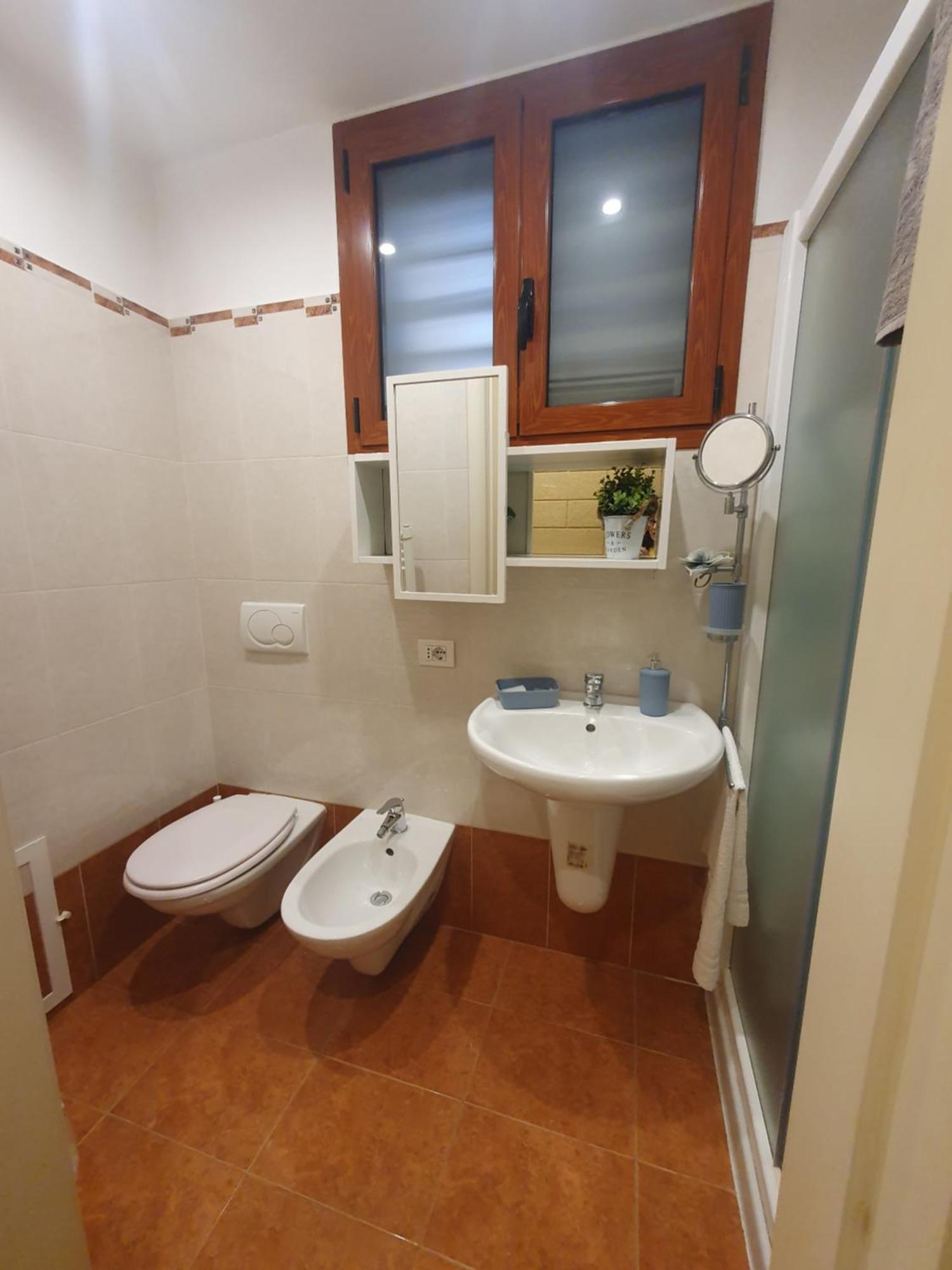 La Dimora Di Don Vito - Appartamento Confortevole Bari Exterior foto